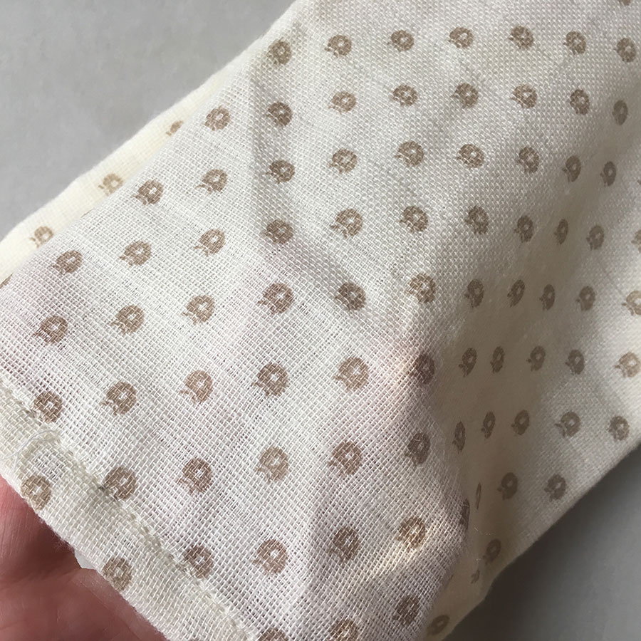 デンマークから Smafolk オーガニックコットン 大判ガーゼクロス 【クリックポスト可】  Burp Cloth mini apples ホワイト 70×70cm お風呂上りやプールにも