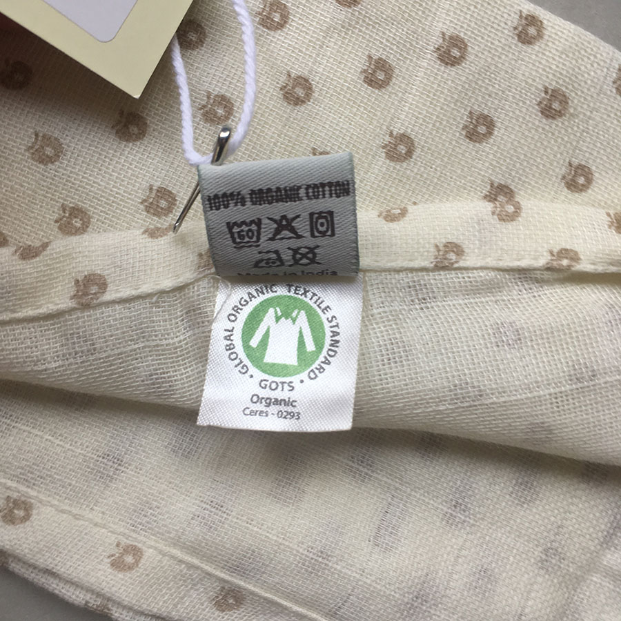 デンマークから Smafolk オーガニックコットン 大判ガーゼクロス 【クリックポスト可】  Burp Cloth mini apples ホワイト 70×70cm お風呂上りやプールにも