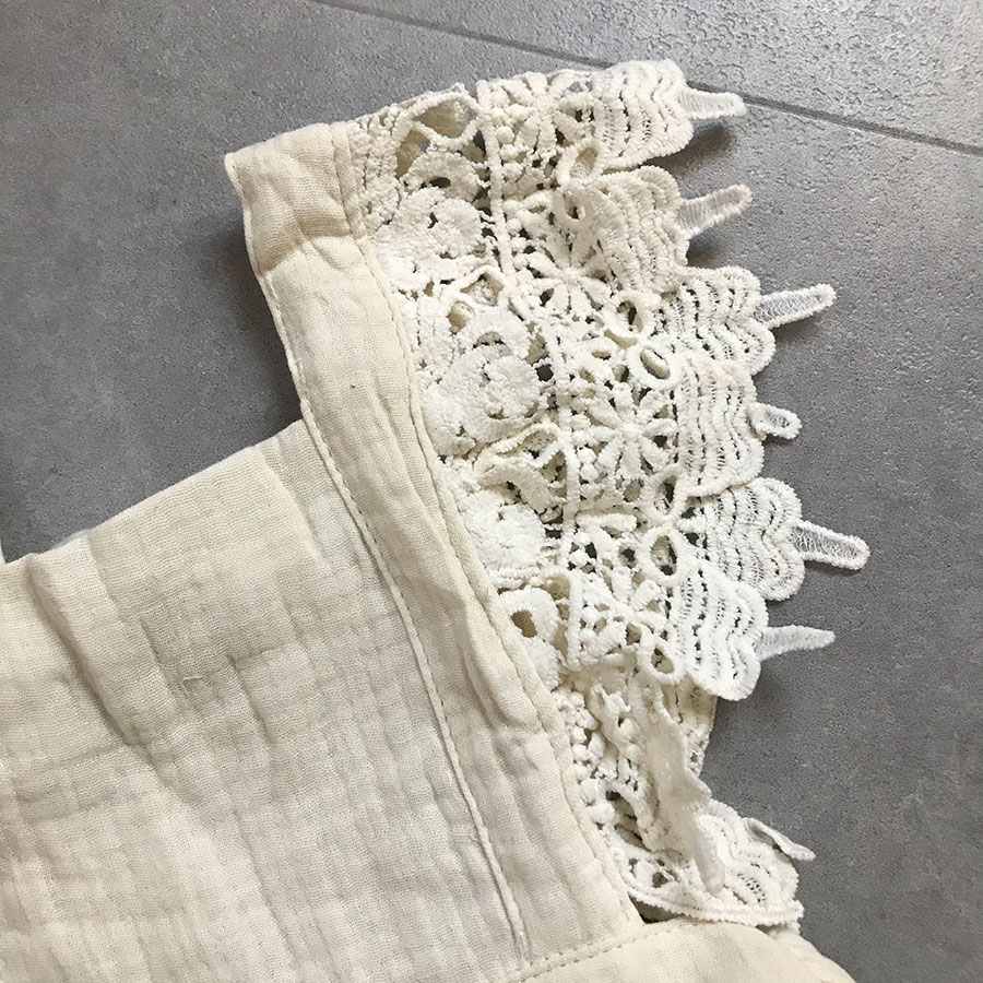 lifes レーススリーブベビードレス モーブ／生成り 70-80/90-100/110/120