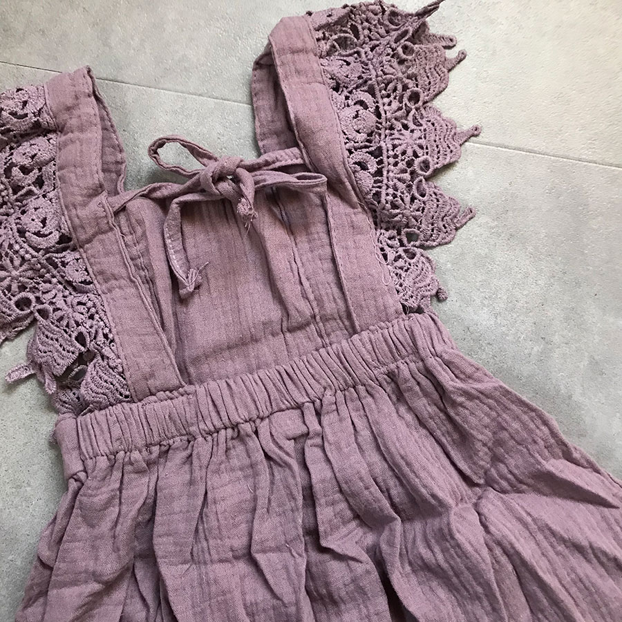 lifes レーススリーブベビードレス モーブ／生成り 70-80/90-100/110/120
