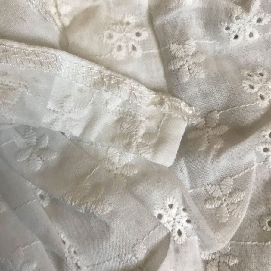 [30%off] lifes ブルマーつきエプロンワンピース ホワイト 60/70-80