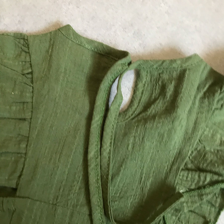 lifes フリルスリーブロンパース 60/70 GR/SG