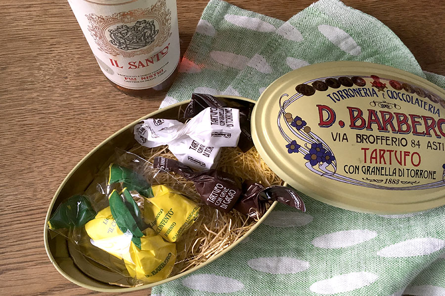 From Finland LAPUAN KANKURIT　HELMI towel 48x70cm white-lavender