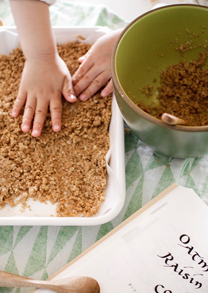 From Finland LAPUAN KANKURIT　TRIANO towel 48x70cm white-grey