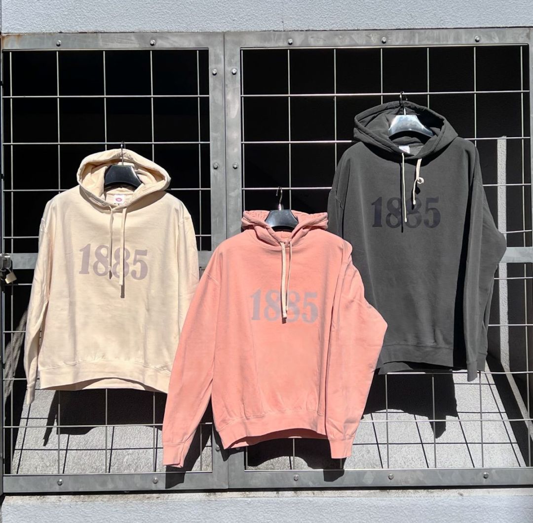 中央大学レタードパーカー