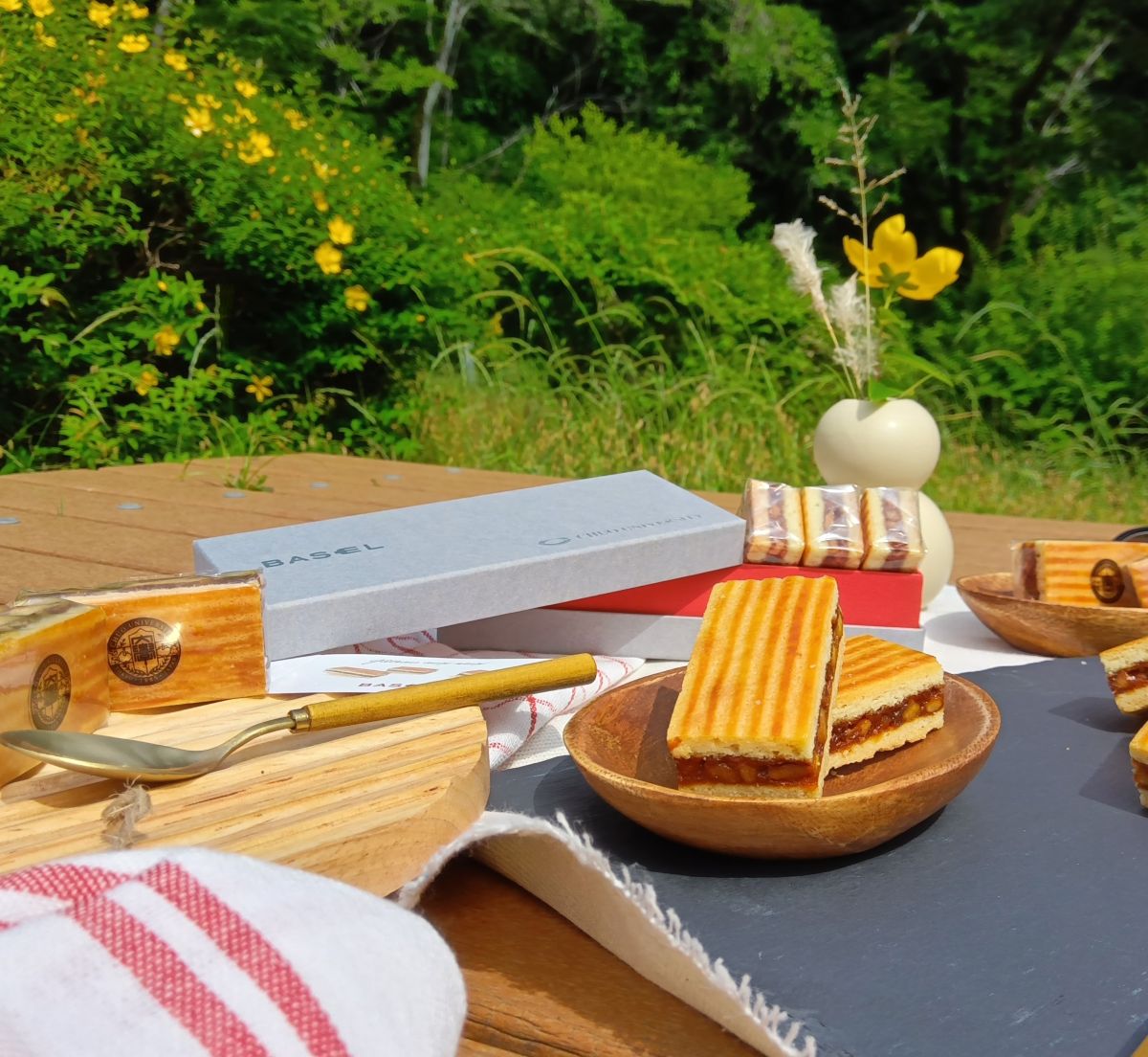 中大×バーゼル「ガトー・オ・ノア」ミディ 8個入