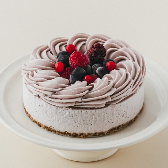 【Xmas専用】（15cm/4.5号)ヴィーガンローストロベリーケーキ（4～6名分）※12/12以降のお届け