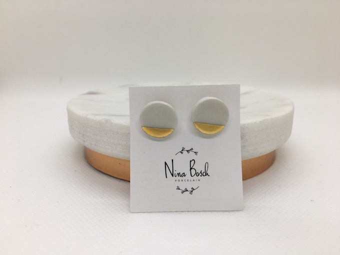 Nina Bosch ラウンドゴールドトップピアス(S) (N42 ホワイト)