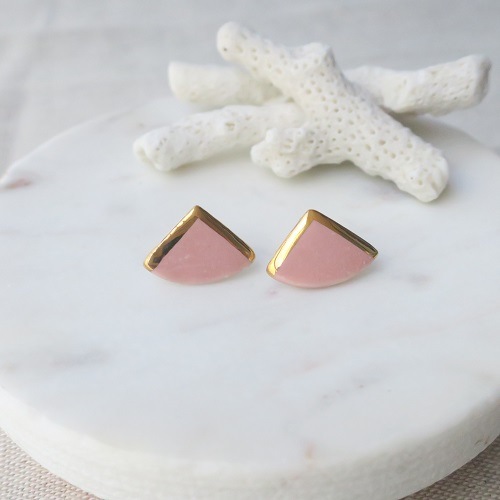Nina Bosch陶器ピアス 扇(S) Pink