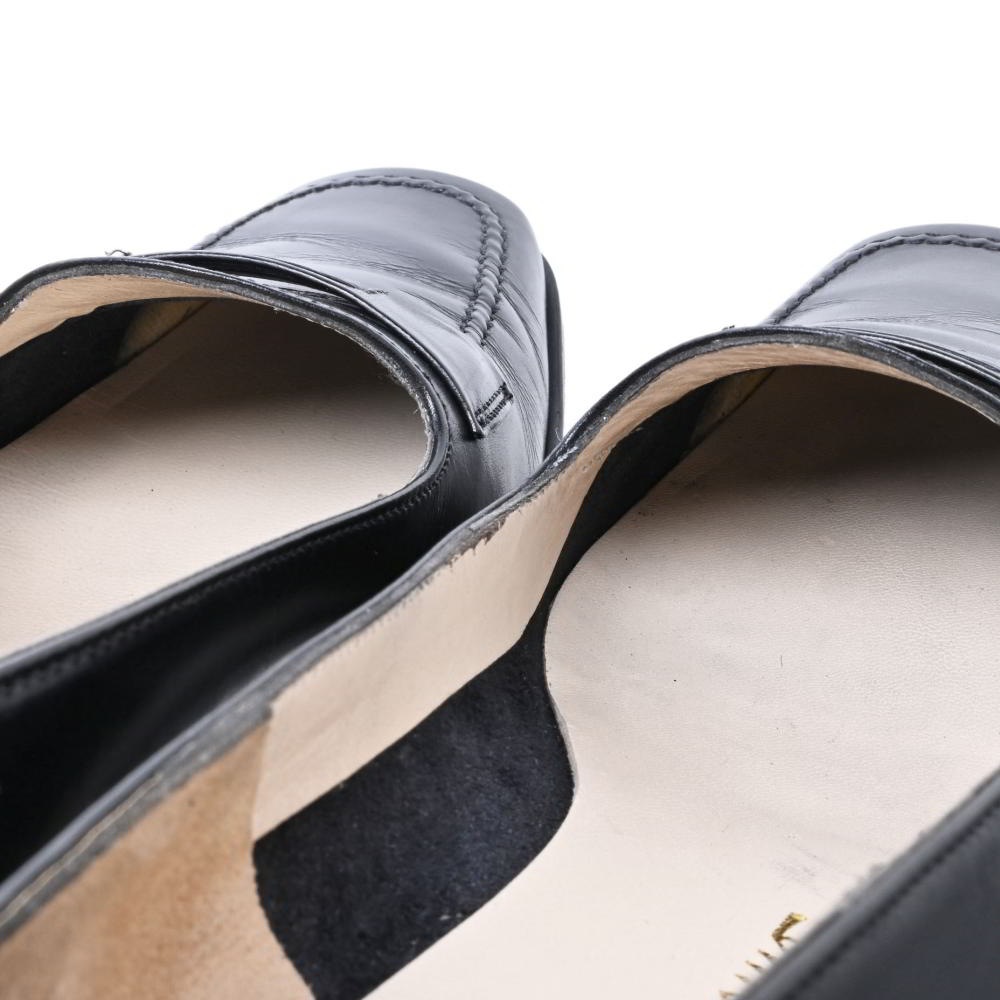 Salvatore Ferragamo 쥶 ե