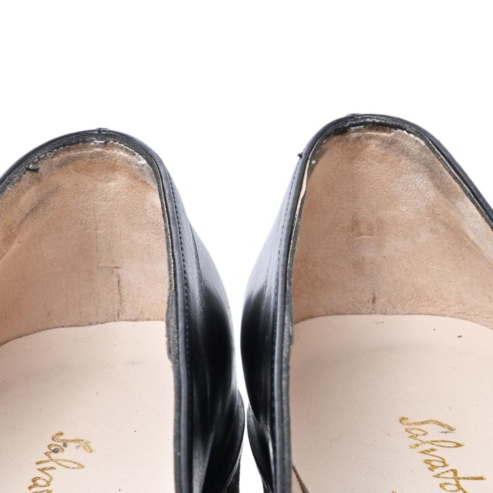Salvatore Ferragamo 쥶 ե