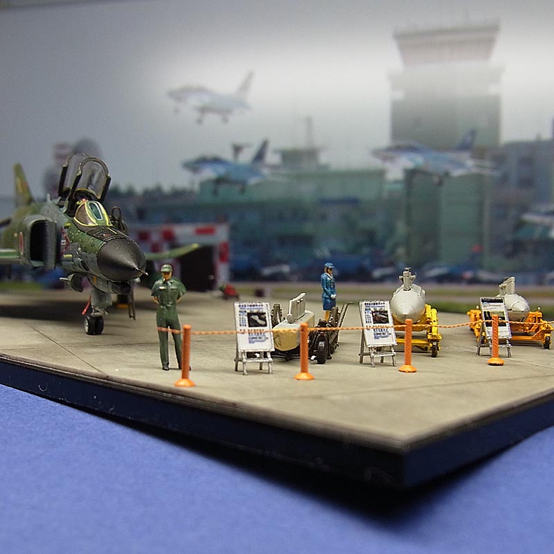 1/144 RF-4EJ ローダー&地上展示セット の販売 DAMEYA-NET