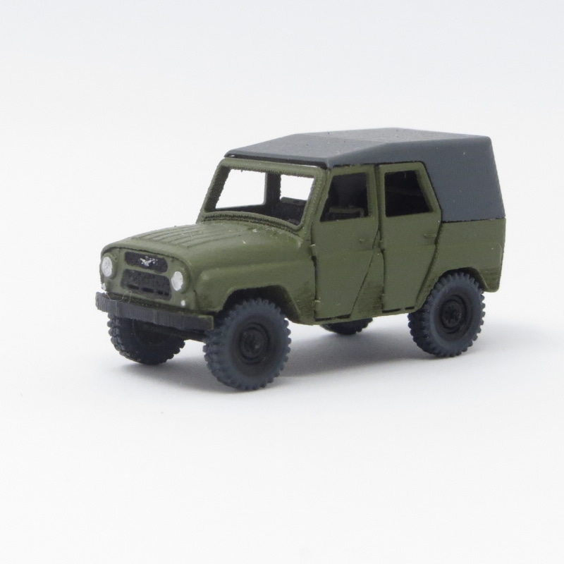 1/144 小型四輪駆動車　UAZ-469