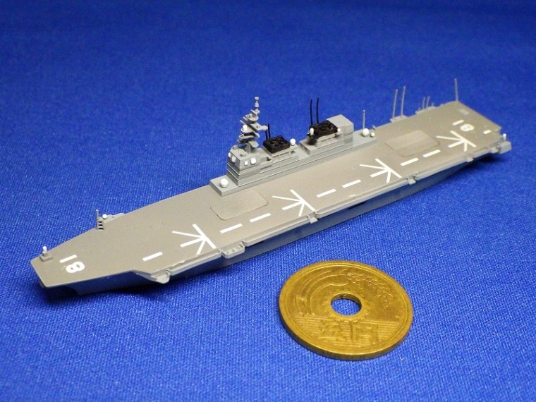 1/2000　海上自衛隊 DDH-181ひゅうが型護衛艦