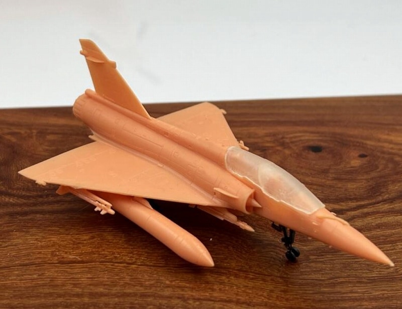 1/144 ダッソー　ミラージュ2000N