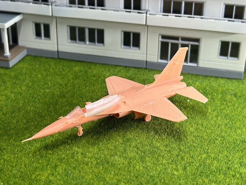 1/144 台湾空軍　T-BE5A 勇鷹