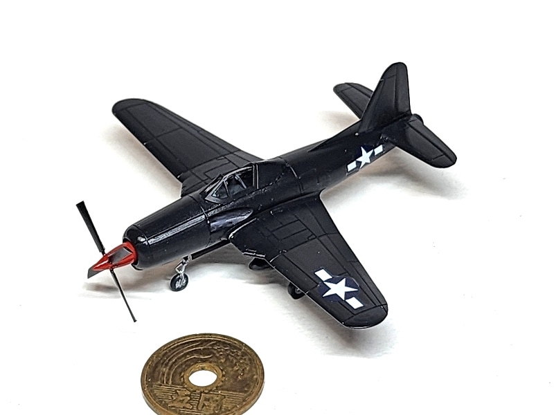 1/144　ライアン　XF2R-1ダークシャーク