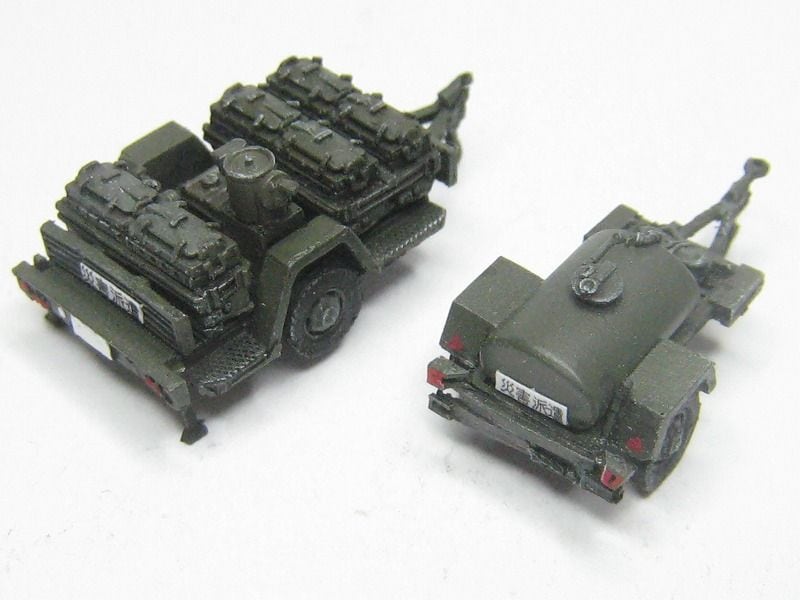 1/144　陸上自衛隊　野外炊具1号＆給水車セット
