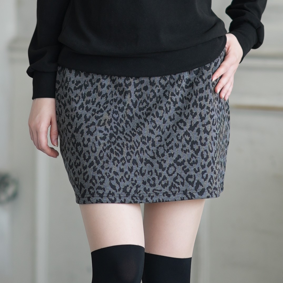 ポンチ柄スカート（裏地付き） | DELSOL,NEW ITEM | DELSOL GOLF