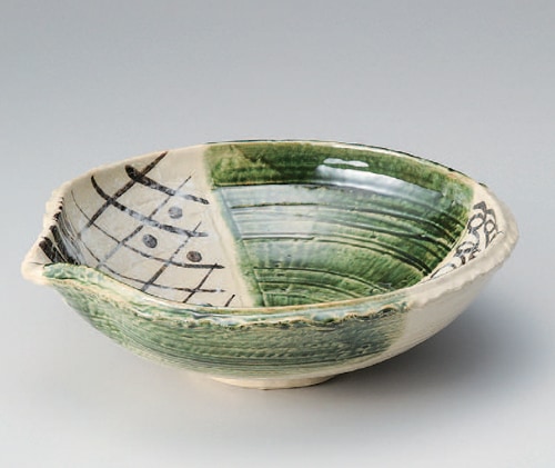 織部菊花紋鉢片口