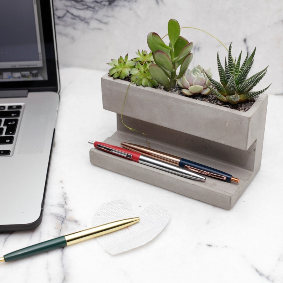 Concrete Desktop Planter 