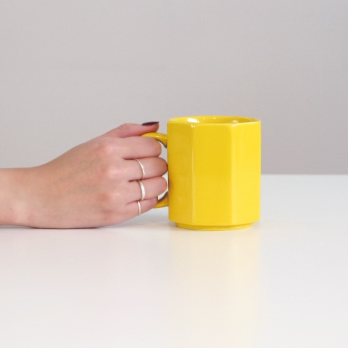 ポーセリン メジャリング マグ | 好みの濃さのドリンクを楽しめる目盛