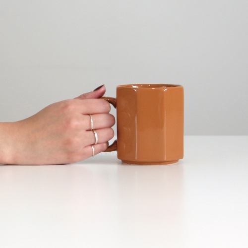 ポーセリン メジャリング マグ | 好みの濃さのドリンクを楽しめる目盛