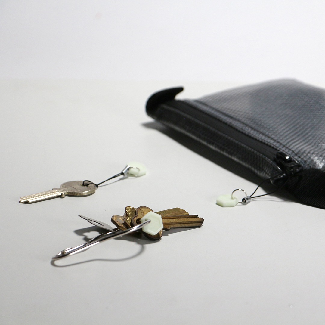 UGM ミニマーカー set of 5 | 驚くほどよく光るミニ蓄光タグ 5点セット