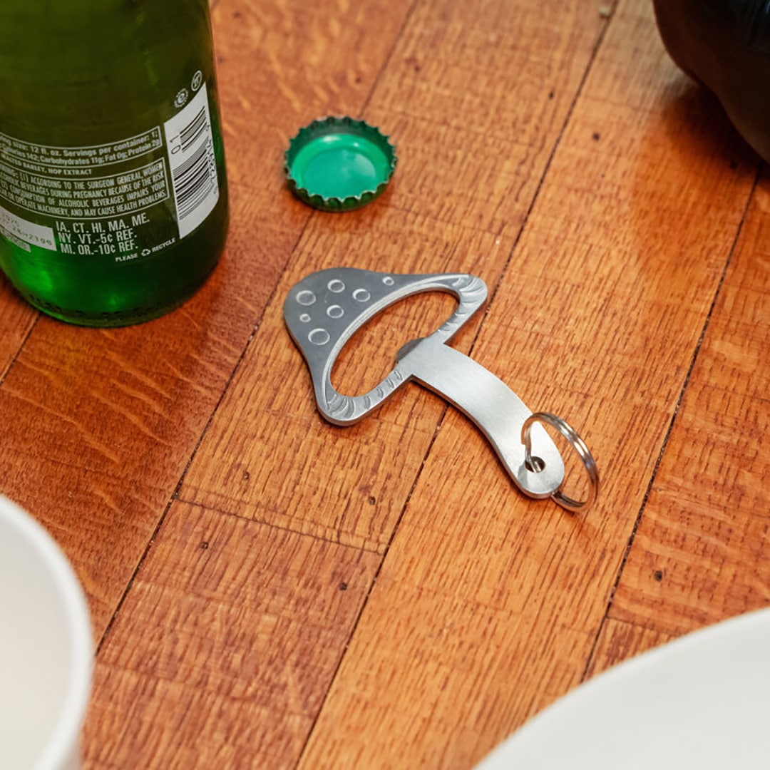 北村鐘　徳力製　純銀　亀の形の栓抜き 木製ケース付き 北村鐘 徳力製 純銀 亀の形の栓抜き 木製ケース付き 北村鐘 徳力製