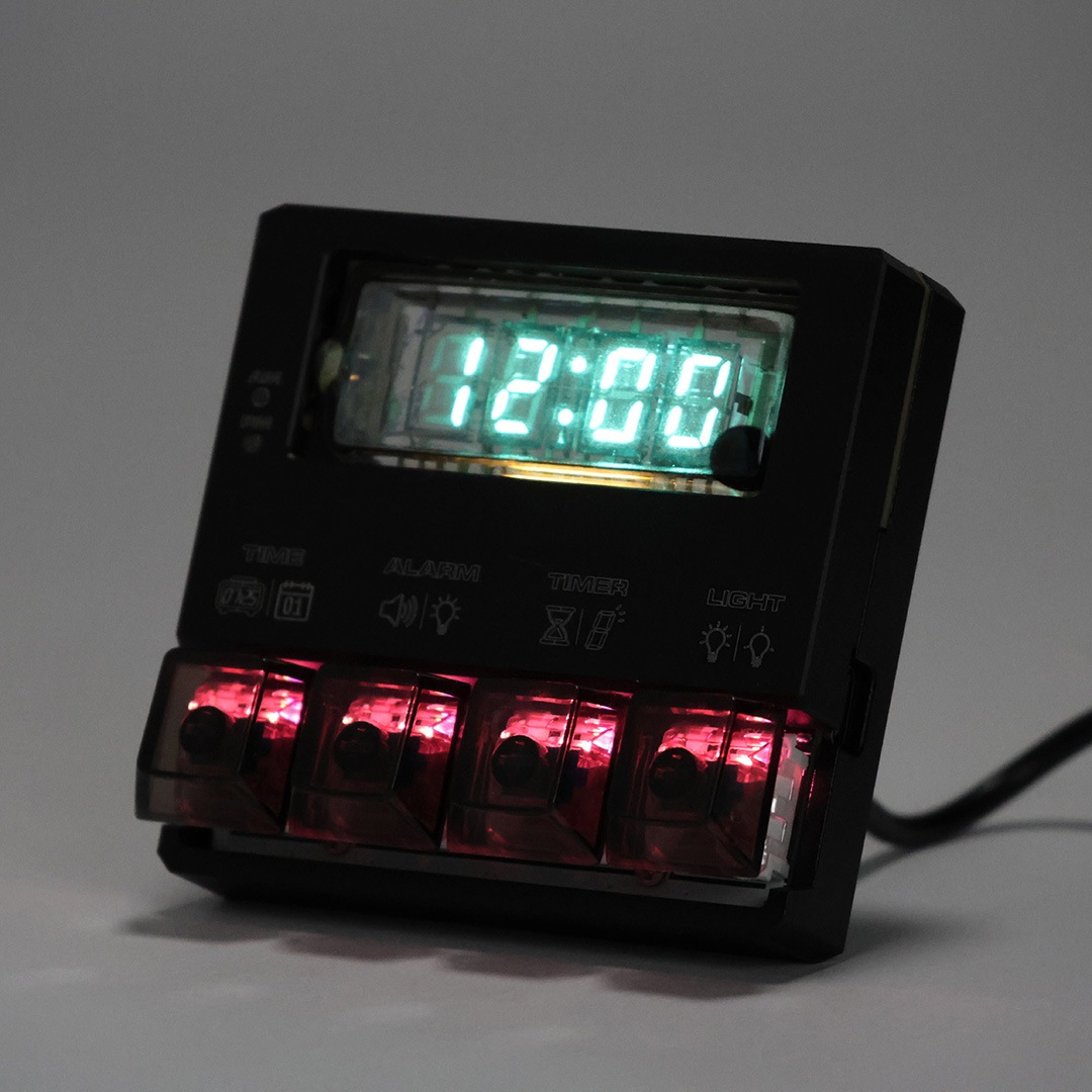 LGL Studio VFD デスク クロック | VFD搭載のレトロフューチャーな時計