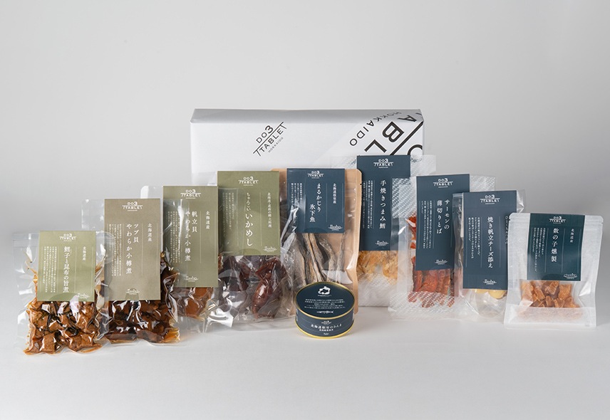 晩酌を楽しむ北海道の海鮮セット