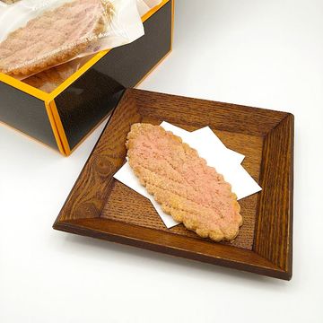 ひらひら平塚リーフパイ　いちご8枚入り