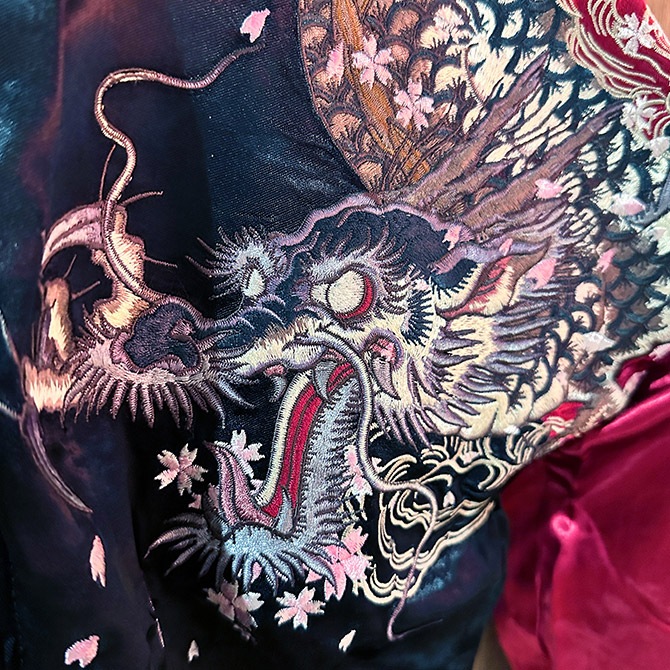 Mサイズ]桜暴れ龍柄刺繍リバーシブルスカジャン｜和柄 龍スカジャン