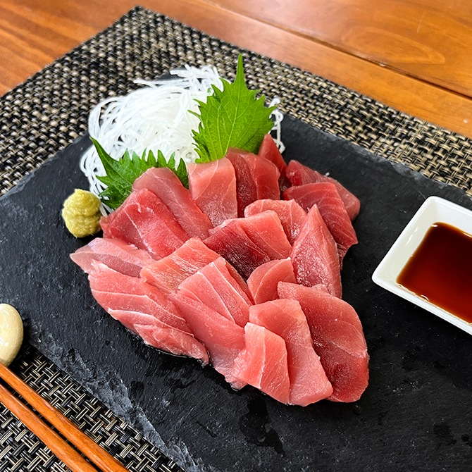 三崎マグロの切落し（刺身用）&バチマグロ頭身（刺身用)＆三崎