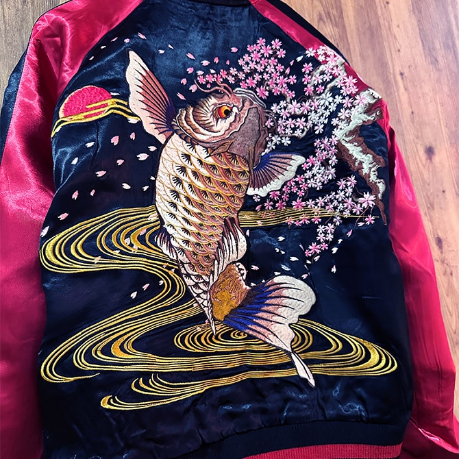 Sサイズ]桜と鬼鯉柄刺繍リバーシブルスカジャン｜和柄｜横須賀