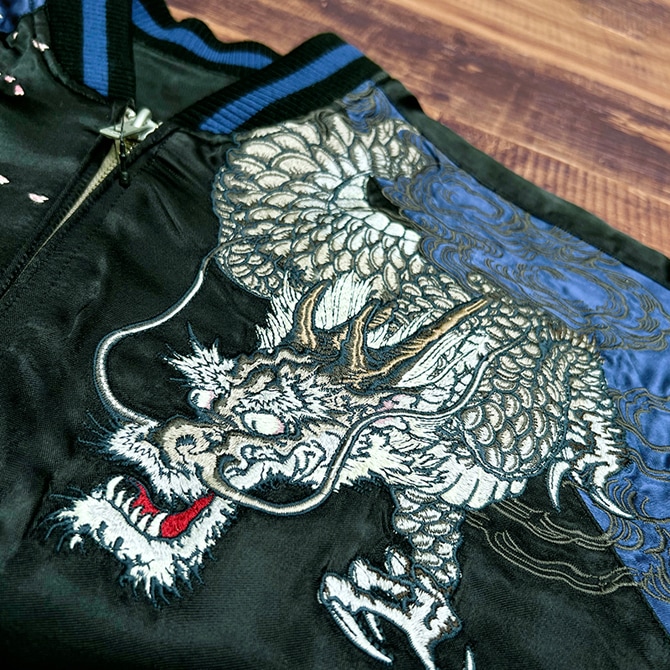 Mサイズ]白虎と白龍柄刺繍リバーシブルスカジャン【送料無料】｜和柄