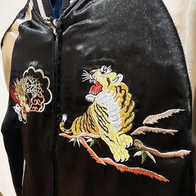 XXLサイズ]両面刺繍 虎横須賀柄スカジャン【MCハウスオリジナル】｜和