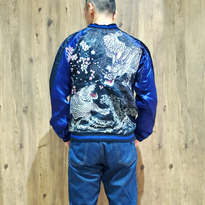 Sサイズ]白虎と白龍柄刺繍リバーシブルスカジャン【送料無料】｜和柄