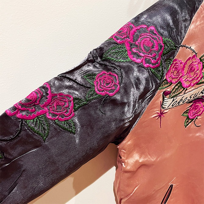 【スペシャル】両面 クレイジーパターン 前2段 後タイガー USA製 刺繍タグ スペシャル】両面 クレイジーパターン 前2段 後タイガー USA製