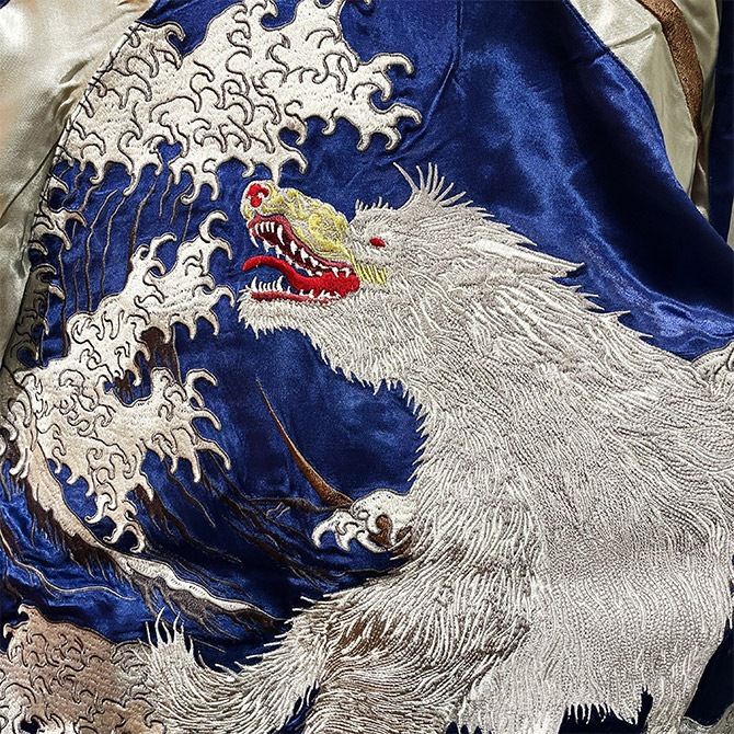 Lサイズ]横須賀波に白狼柄刺繍リバーシブルスカジャン｜和柄｜横須賀