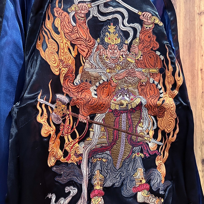 Lサイズ]阿修羅柄刺繍リバーシブルスカジャン【送料無料】｜和柄