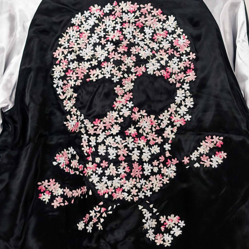 XXLサイズ]桜髑髏柄刺繍スカジャン｜横須賀スカジャン専門店【エムシー