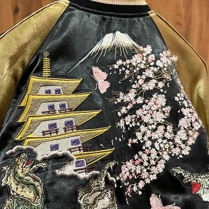 Mサイズ]蛙の無礼講柄刺繍リバーシブルスカジャン【送料無料】｜和柄