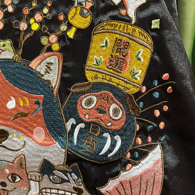 Mサイズ]わっしょいワンダフル柄刺繍リバーシブルスカジャン