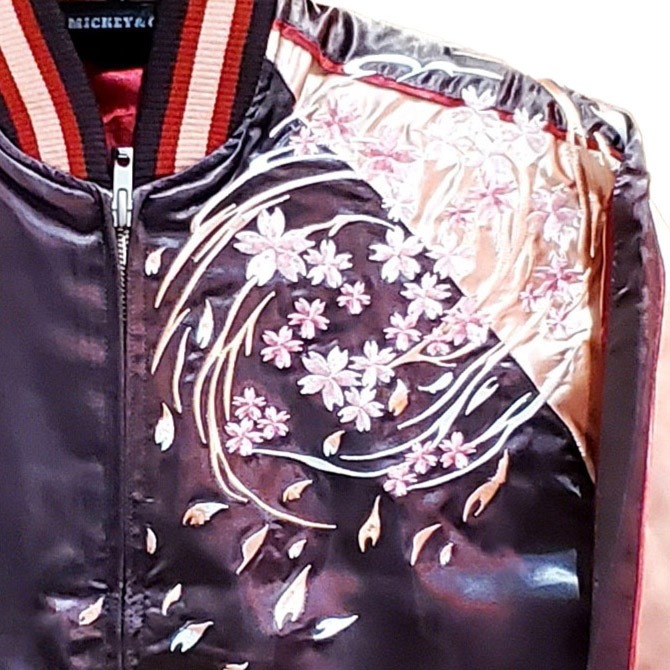 Lサイズ]ワンピース ニコ・ロビン刺繍リバーシブルスカジャン｜ONE