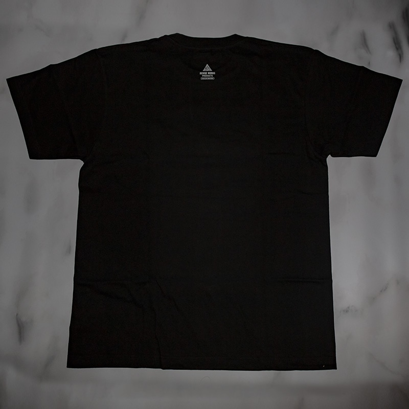 PLUS ON T-SHIRTS　黒