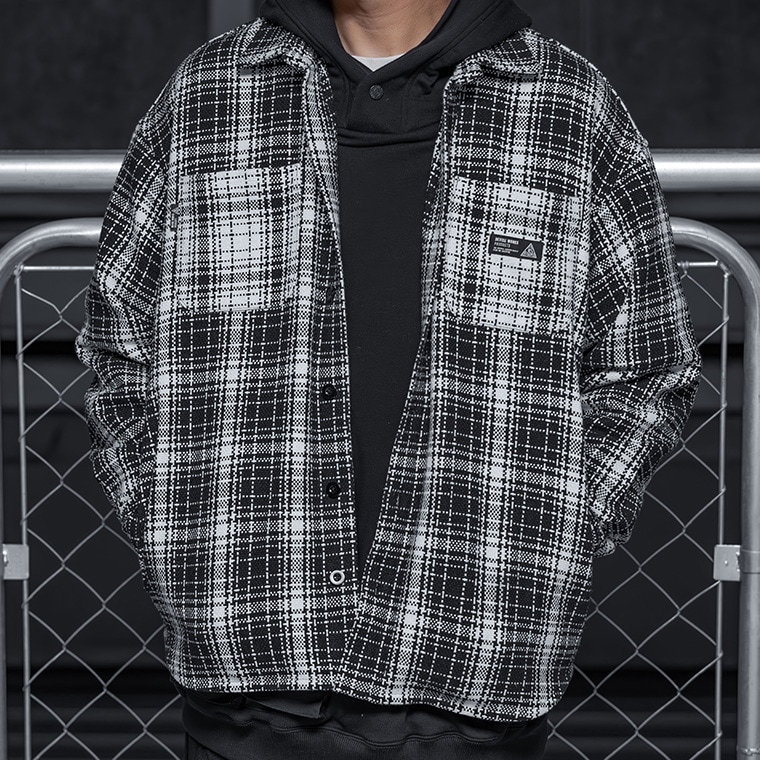 <予約商品>SIROKUROTSUKANAI SHIRT JKT