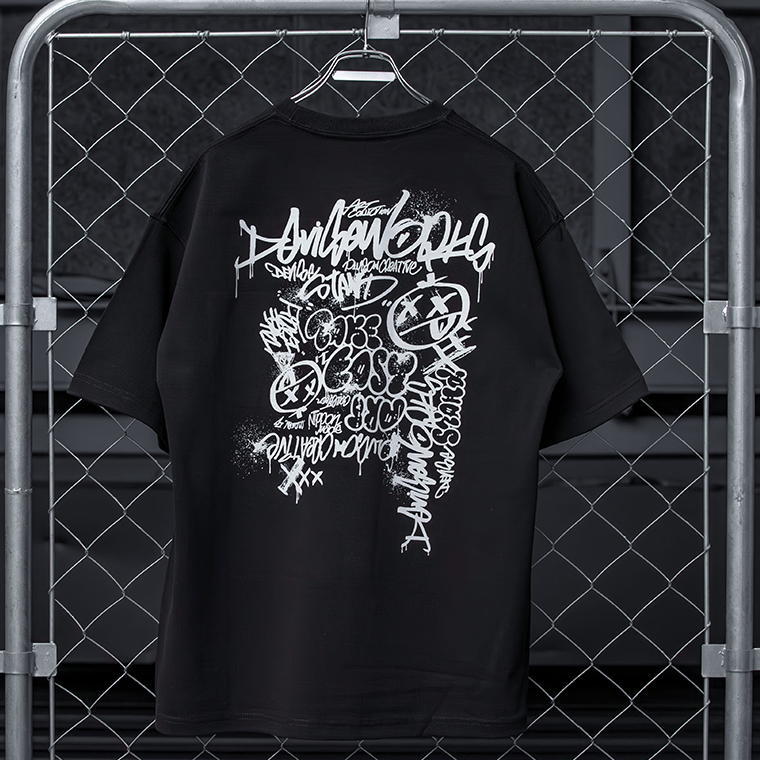 NEWグラフィティー T-SHIRTS　ブラック