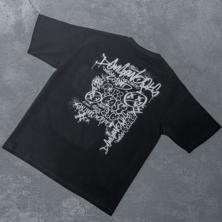 NEWグラフィティー T-SHIRTS　ブラック