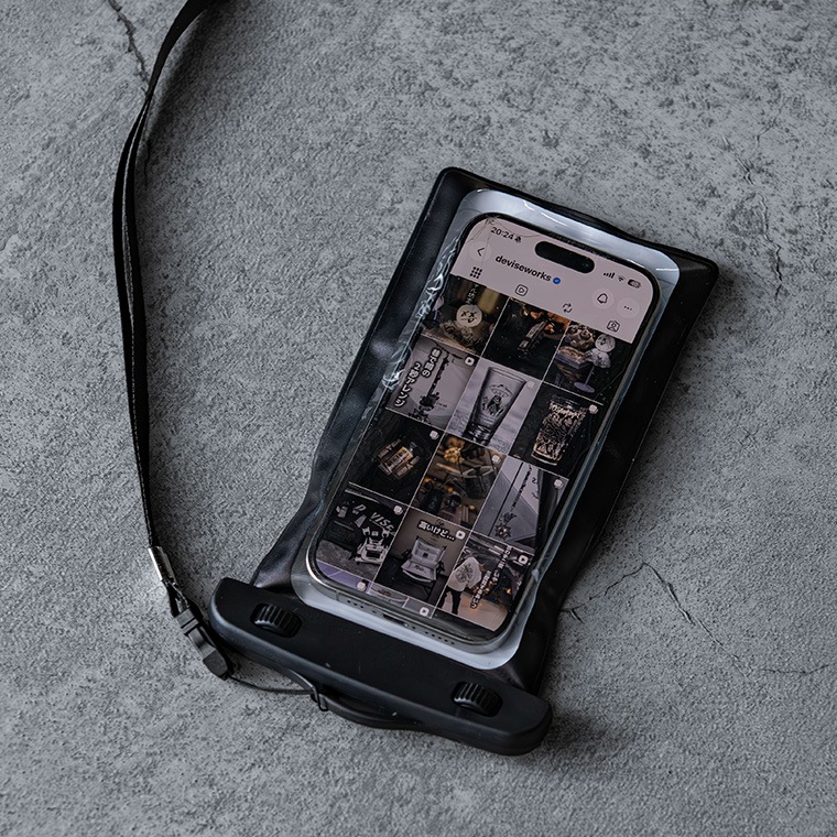 防水スマホケース